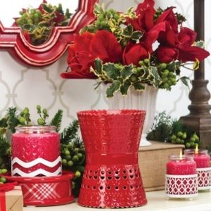 Gold Canyon Ceramic Ruby Lights Pod Warmer. NWOT. Plus one wax pod Pomegranate